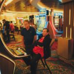 photo dans un casino de joueurs de machine