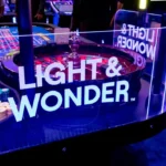 logo et roulette Light & Wonder