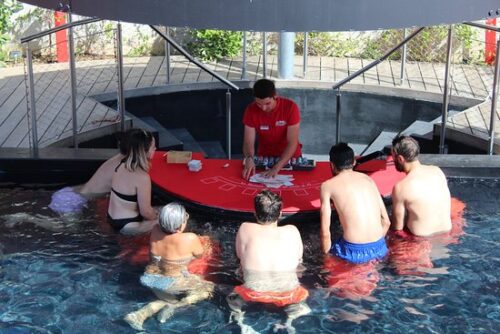 Le casino de la Ciotat est le seul casino de France en plein air. Un vrai plus pour attirer une population dont le jeu n'est pas forcément le premier moteur de visite mais qui peut néanmoins se retrouver rapidement autour d'une table.