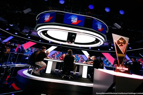 La table télévisée de l'EPT est l'un des principaux coûts de production mais c'est également l'un des principaux supports permettant de générer de l'engagement avec la couverture du tournoi dès le Day 2 et la possibilité de réutiliser les images tout au long de l'année.
