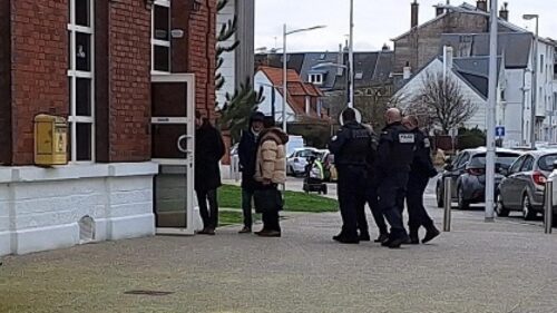 Le 18 février dernier, les équipes de la municipalité de Berck-sur-Mer profitait de la mise en place d'une animation dans le bâtiment accueillant le casino pour en prendre possession et faire changer les serrures.