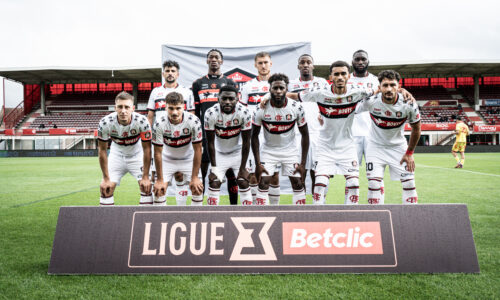 Diffusée sur Ligue 1+, la Ligue 3 n'est aujourd'hui pas ouverte aux paris sur le marché français. Une situation qui pourrait être amenée à évoluer mais qui permet à Betclic d'élargir sa visibilité.